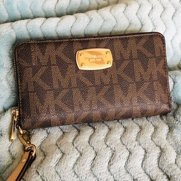 MICHAEL KORS JET SET WALLET SIGNATURE BROWN AND GOLD HARDWARE - Picture 4 of 14